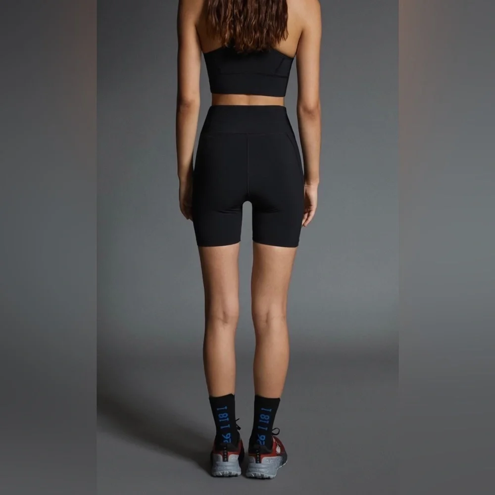 Zara Women Athletic Black Summer Biker Beach Short Size L‎